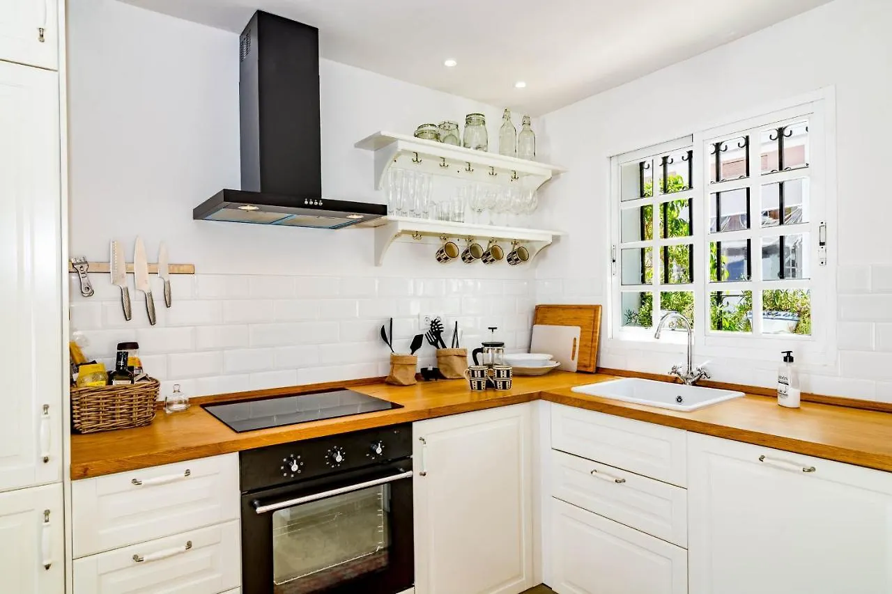 Ap165 - Contemporary Scandinavian Style Apartment Marbella